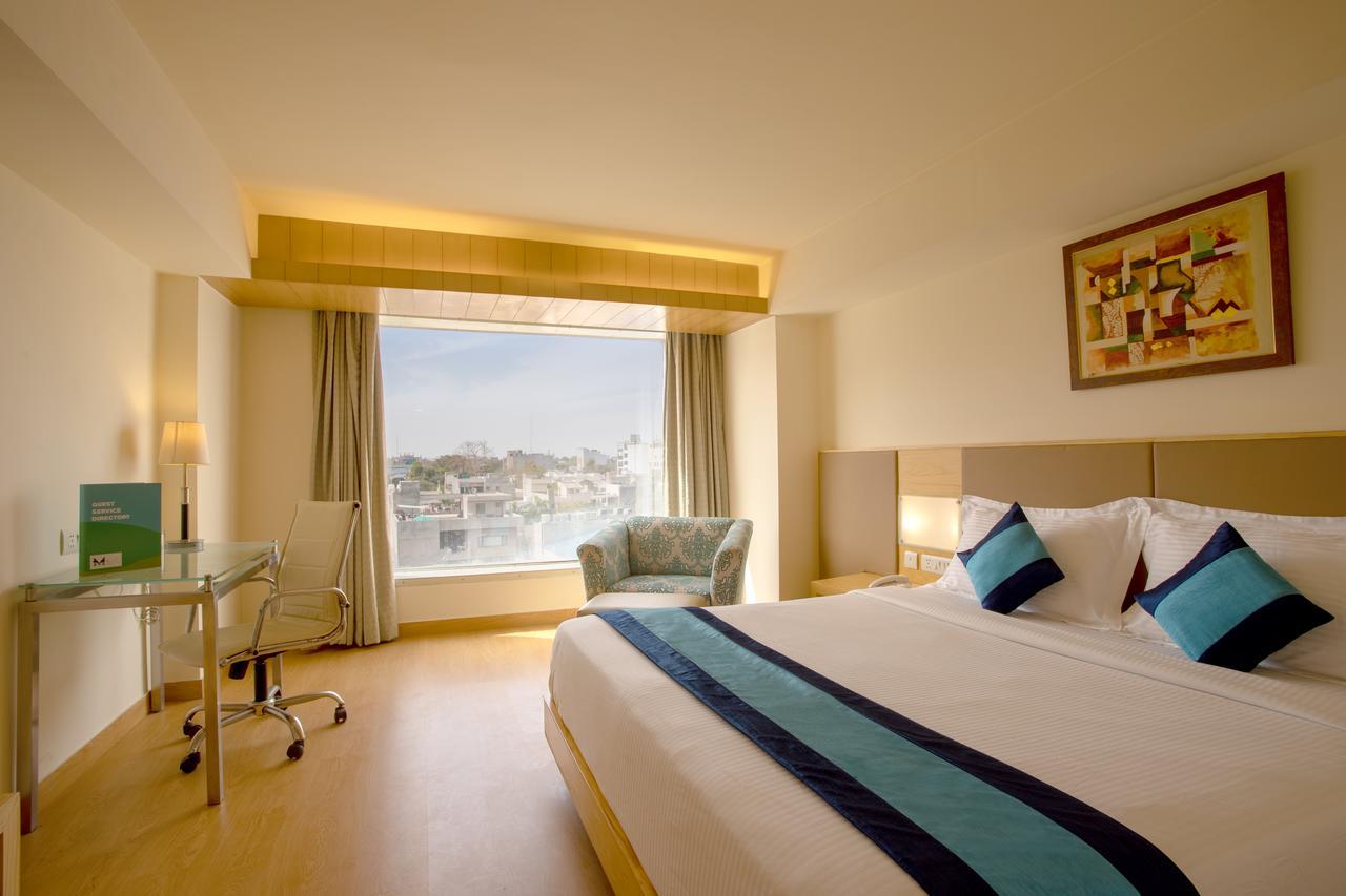 Hotel Mint Park Maple Amritsar Exterior foto